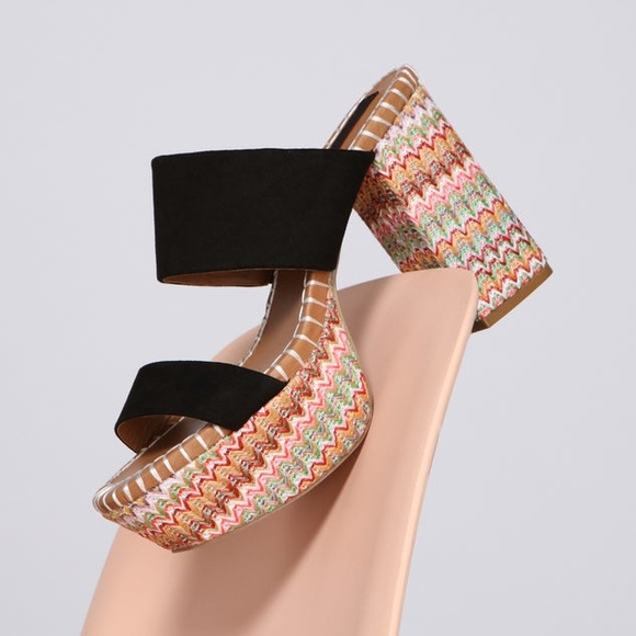 Wild Diva Shoes - NWOT Wild Diva Boho 70s Vibes Strappy Black and Multicolor Chunky Platform Heel